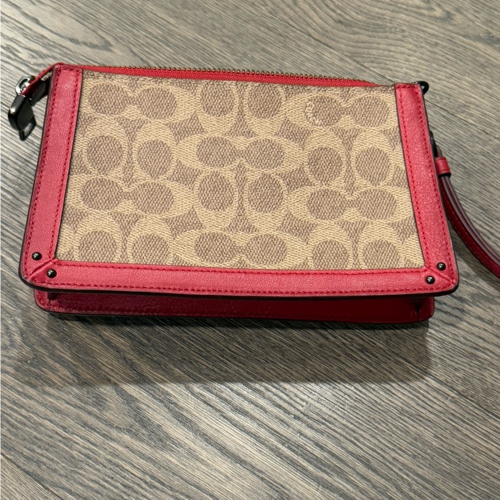 Coach Signature Canvas Dreamer Wristlet with Red Leather Trim. EUC - Picture 4 of 10